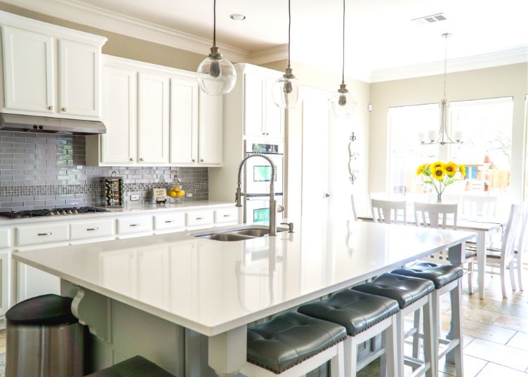 Kitchen Tile Installers Pembroke Pines Pros is a professional company that specializes in tile installation. Our team of professionals has extensive experience installing tile flooring, countertops, backsplashes, shower floors and walls as well as other surfaces.
